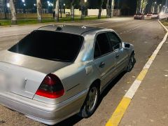 Сүрөт унаа Mercedes-Benz C-Класс