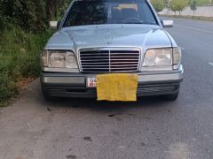 Photo of the vehicle Mercedes-Benz W124