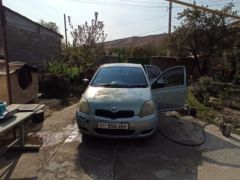 Сүрөт унаа Toyota Vitz