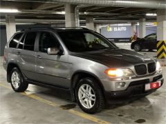 Photo of the vehicle BMW X5