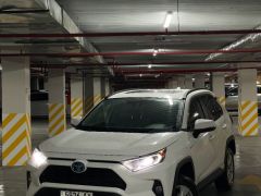 Photo of the vehicle Toyota RAV4