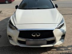 Сүрөт унаа Infiniti Q30