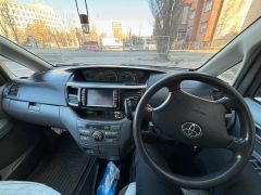 Сүрөт унаа Toyota Voxy