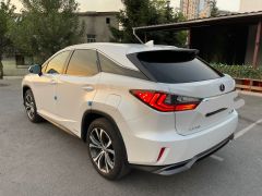 Photo of the vehicle Lexus RX