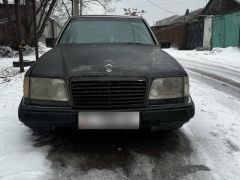 Сүрөт унаа Mercedes-Benz W124