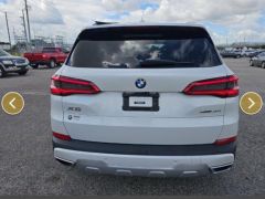 Photo of the vehicle BMW X5