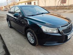 Photo of the vehicle Chevrolet Cruze