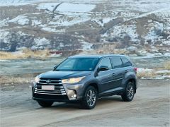 Сүрөт унаа Toyota Highlander