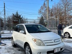 Сүрөт унаа Toyota Ist