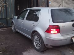 Фото авто Volkswagen Golf