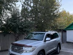 Сүрөт унаа Toyota Land Cruiser