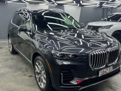 Photo of the vehicle BMW X7