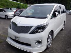 Photo of the vehicle Toyota Alphard