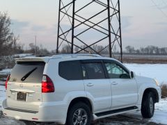 Photo of the vehicle Lexus GX