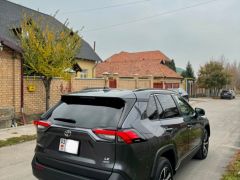 Сүрөт унаа Toyota RAV4