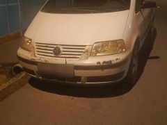 Сүрөт унаа Volkswagen Sharan