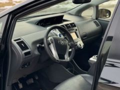 Сүрөт унаа Toyota Prius v (+)