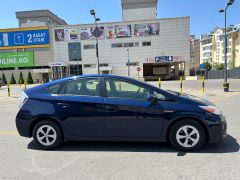 Фото авто Toyota Prius