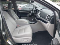 Фото авто Toyota Highlander