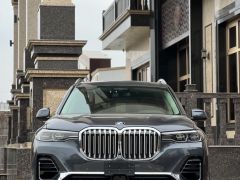 Фото авто BMW X7