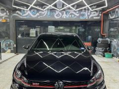 Photo of the vehicle Volkswagen Golf GTI