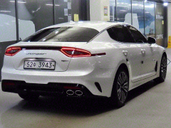 Сүрөт унаа Kia Stinger