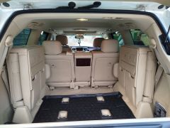 Photo of the vehicle Lexus LX