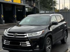 Сүрөт унаа Toyota Highlander