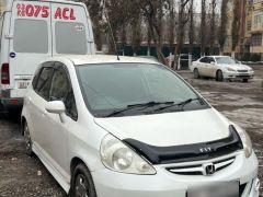 Photo of the vehicle Honda Fit