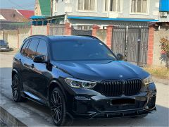 Photo of the vehicle BMW X5