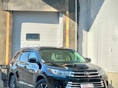 Сүрөт унаа Toyota Highlander