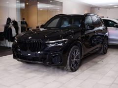 Photo of the vehicle BMW X5