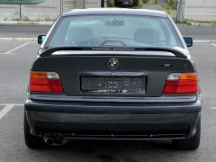 Photo of the vehicle BMW 3 Series