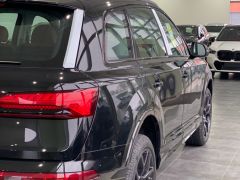 Photo of the vehicle Audi Q7