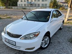 Сүрөт унаа Toyota Camry