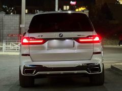 Фото авто BMW X7