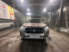 Сүрөт унаа Toyota Land Cruiser Prado