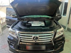 Photo of the vehicle Lexus LX