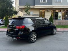 Photo of the vehicle Kia Carnival