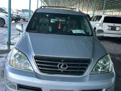 Photo of the vehicle Lexus GX