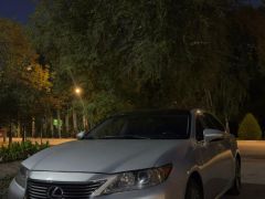 Photo of the vehicle Lexus ES