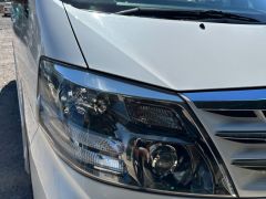 Фото авто Toyota Alphard