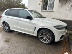 Photo of the vehicle BMW X5