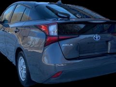 Фото авто Toyota Prius