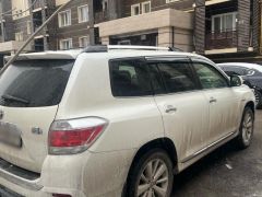 Photo of the vehicle Toyota Highlander