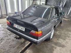 Фото авто Mercedes-Benz W124