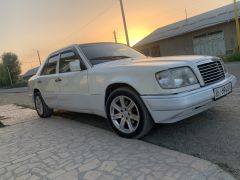 Фото авто Mercedes-Benz W124