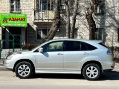 Сүрөт унаа Toyota Harrier