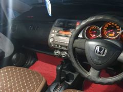 Photo of the vehicle Honda Fit