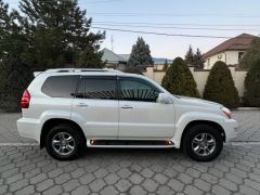 Photo of the vehicle Lexus GX